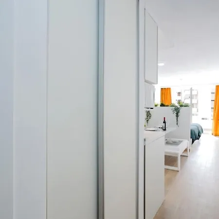 דירה 319 Modern Accommodation,sea View And Pool