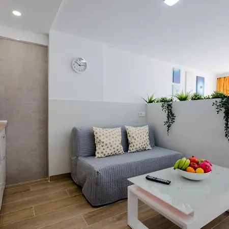דירה 319 Modern Accommodation,sea View And Pool